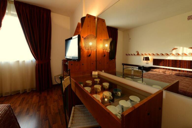 Etruscan Chocohotel