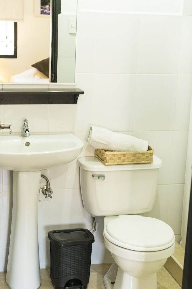 Hostal Villa64