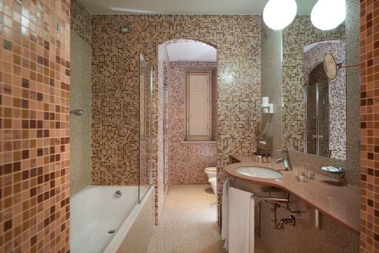 Hotel Eurostars Centrale Palace