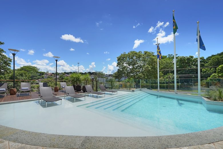 Hotel Deville Prime Campo Grande