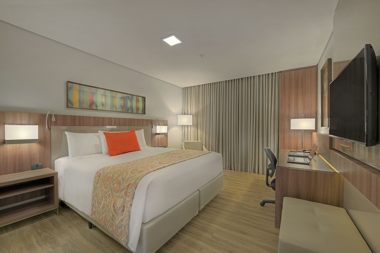 Hotel Deville Prime Campo Grande