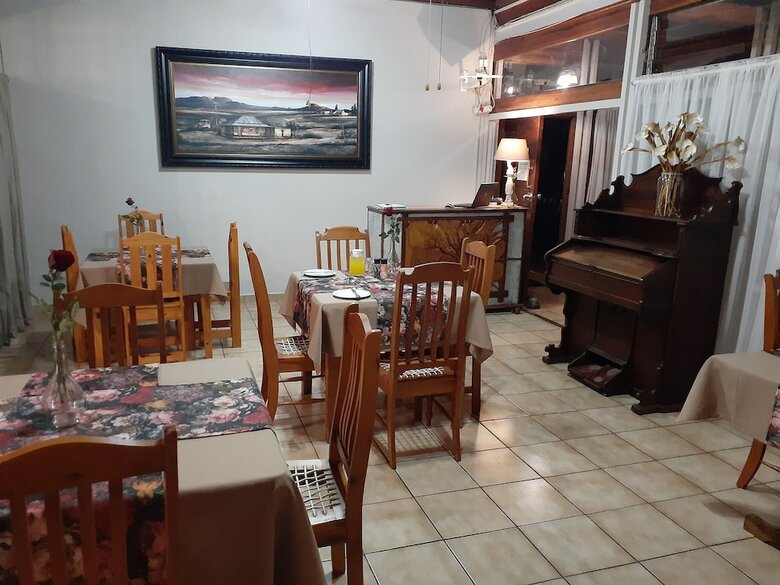 Hostal Komati Guesthouse