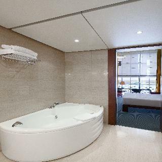 Hotel Doubletree By Hilton Turin Lingotto