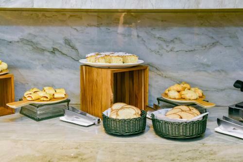 Hotel Plaza Inn Breeze Aeroporto