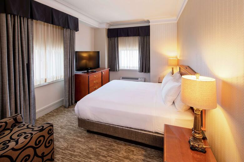 Hotel Hilton Netherland Plaza