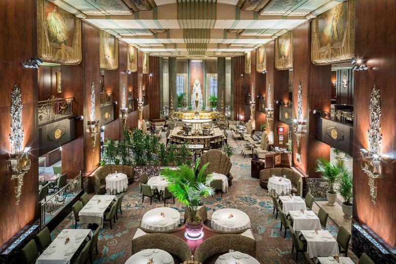 Hotel Hilton Netherland Plaza