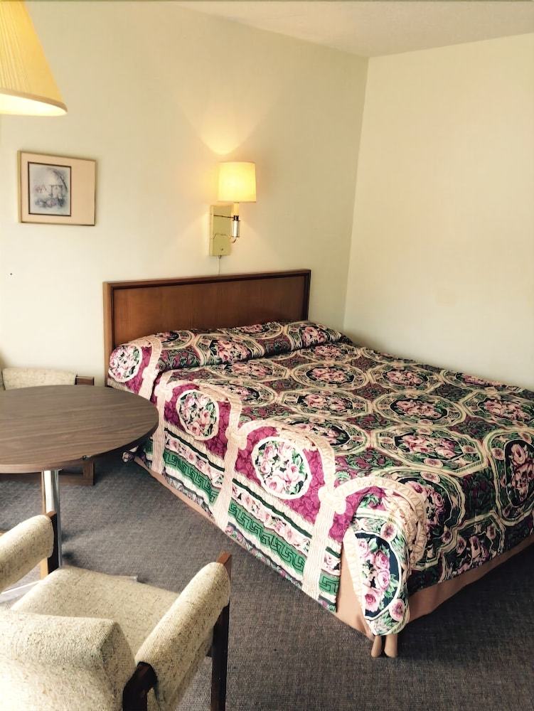 Town'n Country Motor Inn