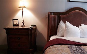 Hotel Chateau Avalon