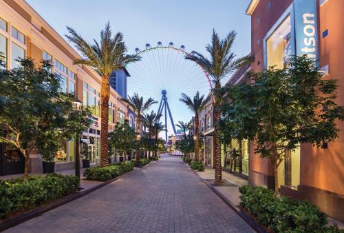 The Linq Hotel & Casino