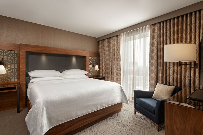 Sheraton Toronto Airport Hotel & Conference Centre