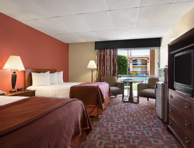 Hotel Howard Johnson Express Inn