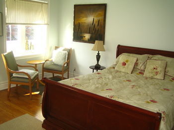 Suite Dreams Toronto Bed & Breakfast