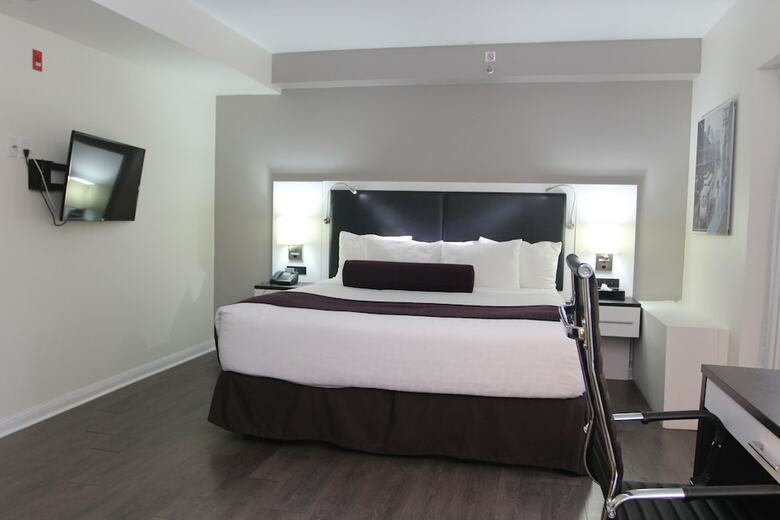 The Saint James Hotel An Ascend Hotel Collection Member