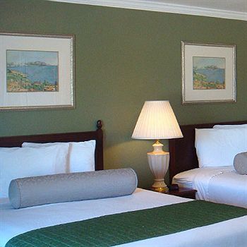 Motel Traveler's Inn