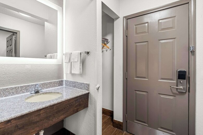 Hotel Super 8 Cornelia
