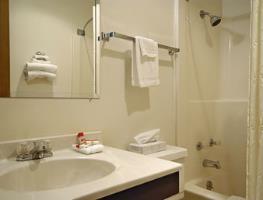 Super 8 Motel - Colby