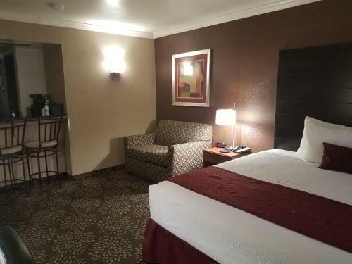 Best Western Innsuites Hotel