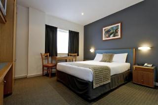 Hotel Breakfree Directors Studios