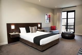 Hotel Mantra Hindmarsh Square