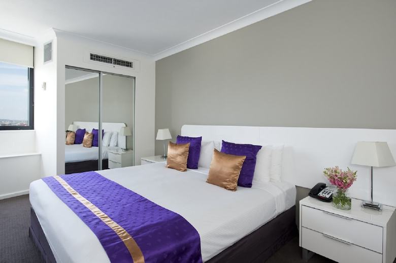 Hotel Park Regis North Quay