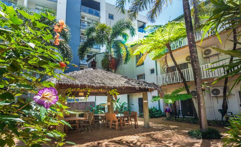 Hotel Coral Tree Inn
