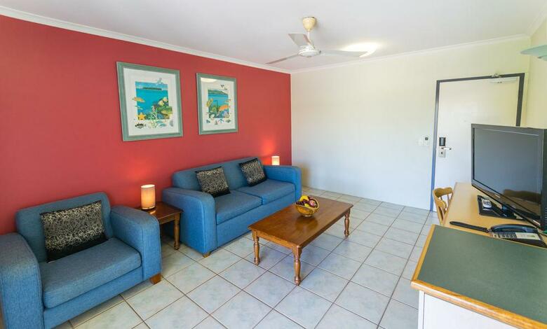 Hotel Coral Tree Inn