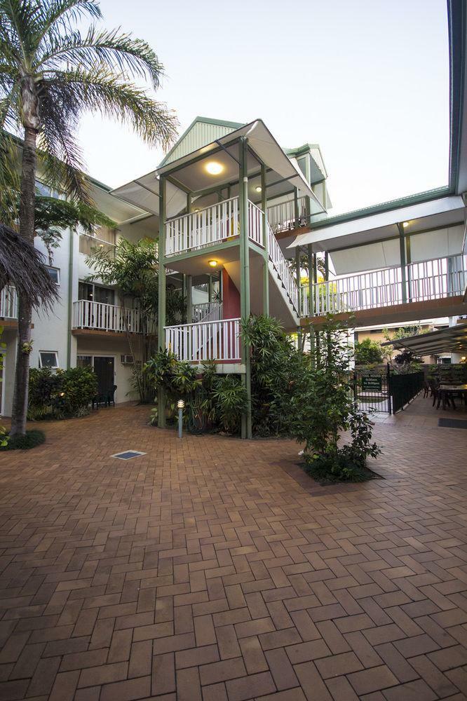 Hotel Coral Tree Inn