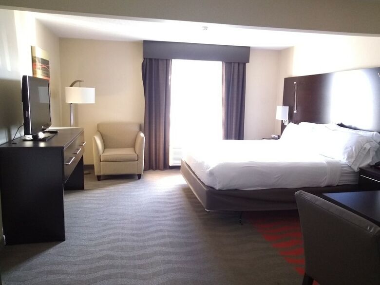 Holiday Inn Express Hotel & Suites Waterford