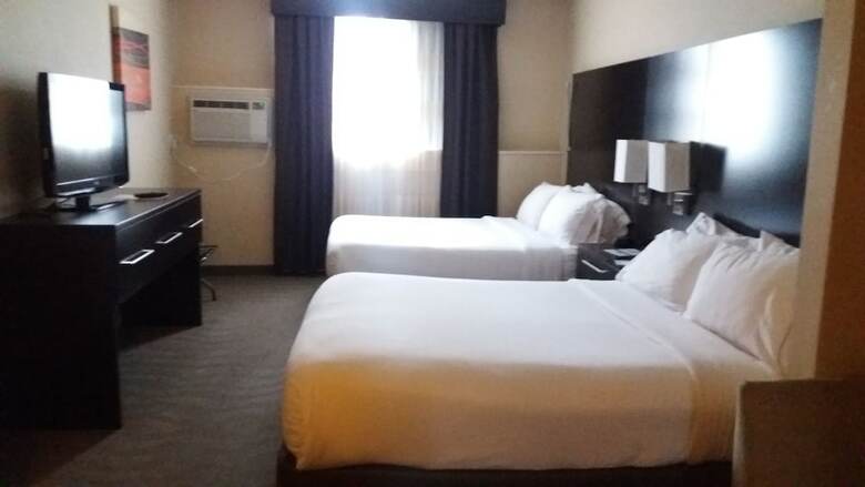 Holiday Inn Express Hotel & Suites Waterford