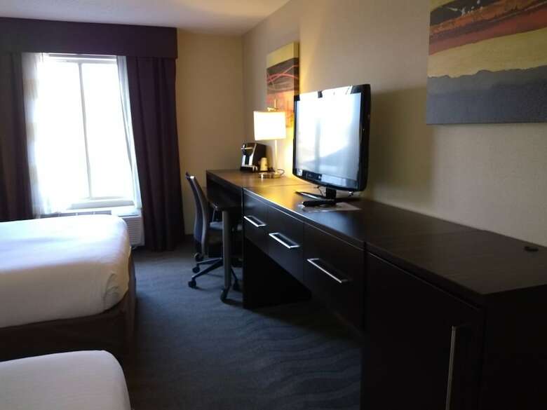 Holiday Inn Express Hotel & Suites Waterford