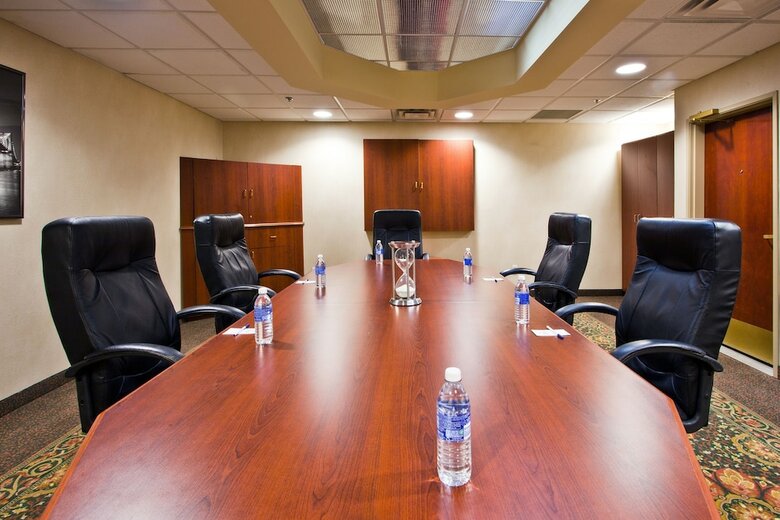 Holiday Inn Express Hotel & Suites Waterford