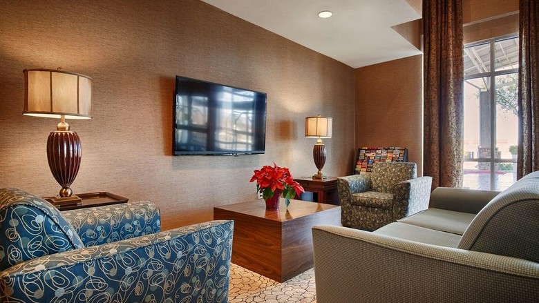 Best Western Plus Henderson Hotel