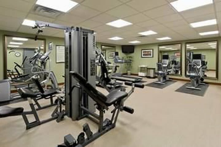 Hotel Staybridge Suites Canton