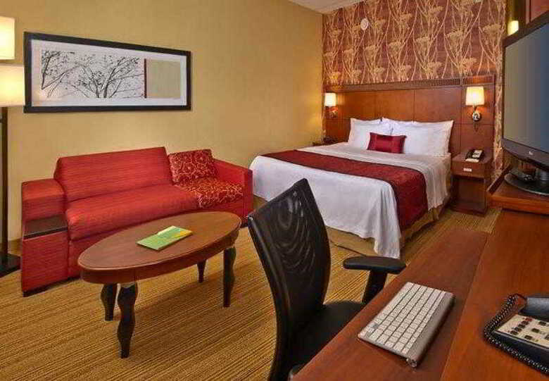 Hotel Courtyard By Marriott Philadelphia Willow Grove