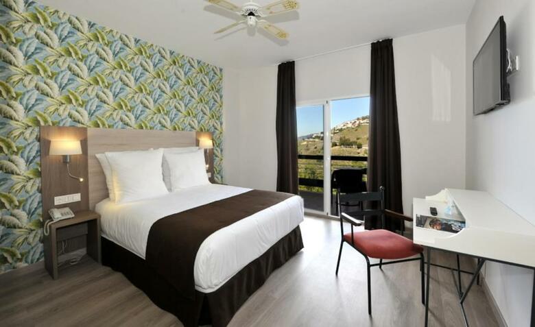 Hotel Salobre�a Suites