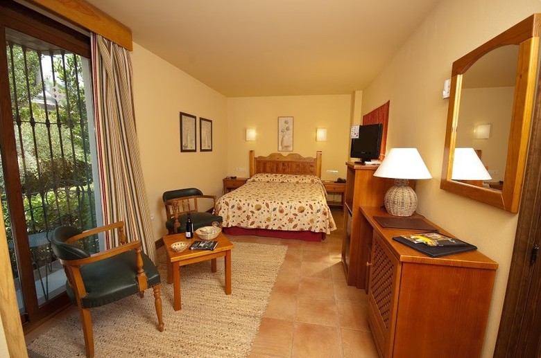 Hotel Alcadima