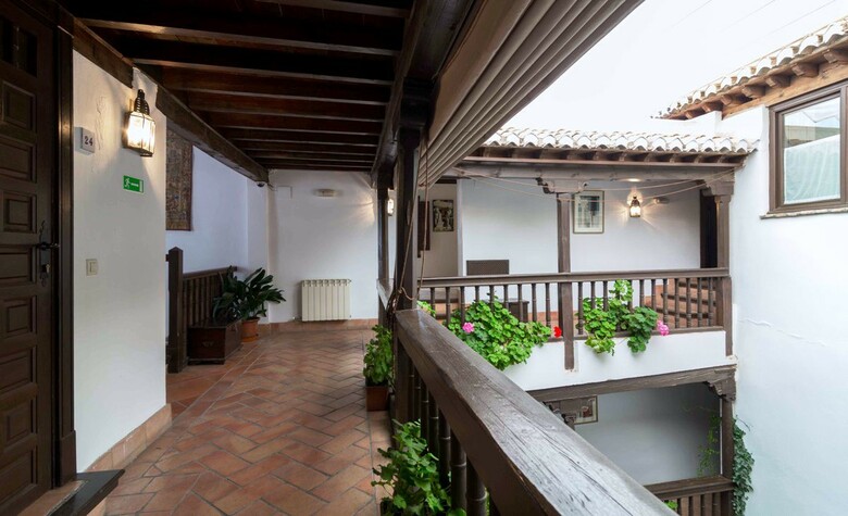 Hotel Casa Del Capitel Nazar�