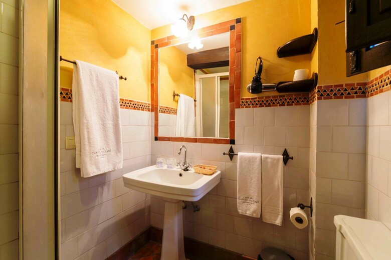 Hotel Casa Del Capitel Nazar�