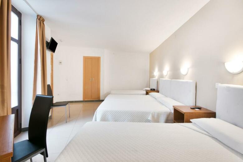 Hostal Atenas
