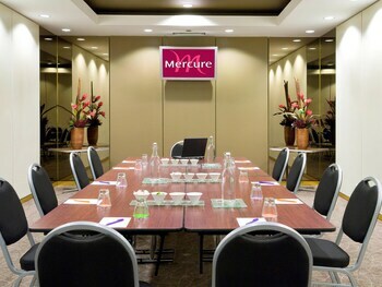 Hotel Mercure Melbourne Treasury Gardens