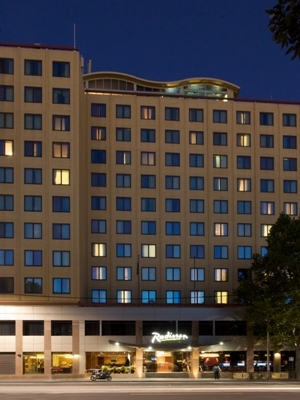 Hotel Radisson On Flagstaff Gardens
