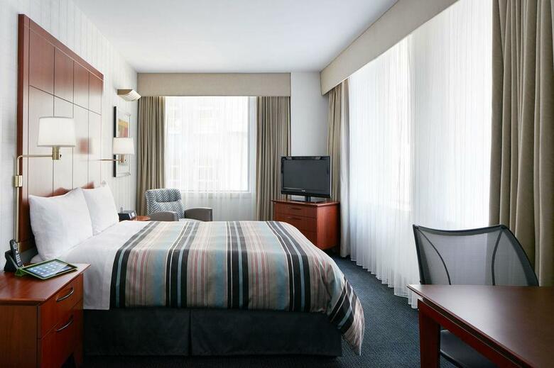 Central Loop Hotel