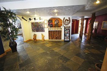Hotel Carefree Inn
