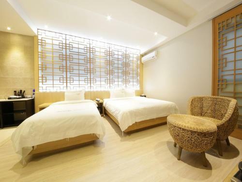 Hotel Almond Busan Station
