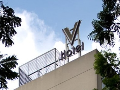 V Hotel Bencoolen