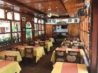 Hotel Karyatit