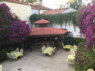 Hotel Karyatit
