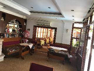Hotel Karyatit