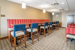 Hotel Comfort Suites