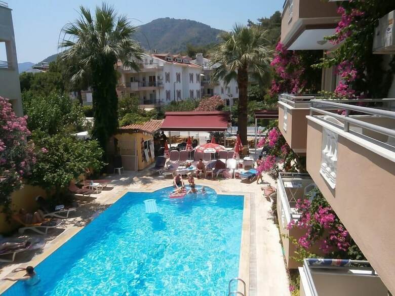 Aparthotel Family